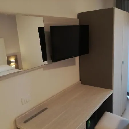 Settibi 20m Dalla Hotel