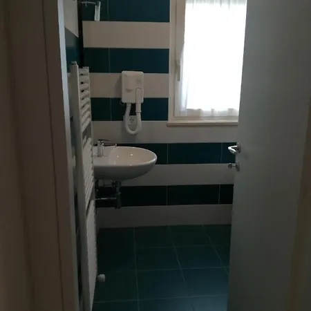 Ξενοδοχείο Settibi 20m Dalla 3*