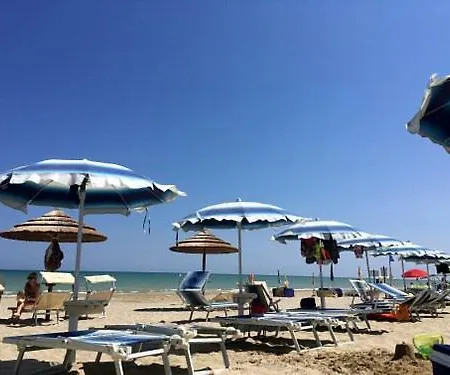 Hotel Settibi 20m Dalla Giulianova