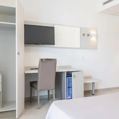 Settibi 20m Dalla 3* Giulianova