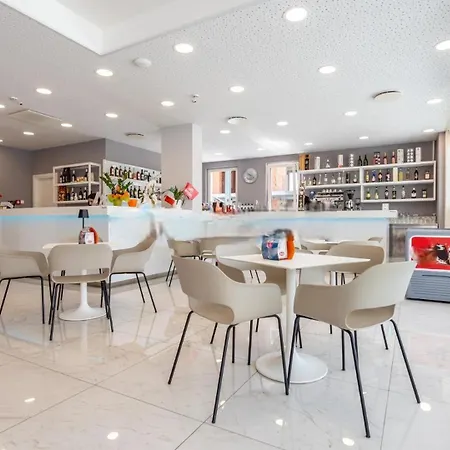 Settibi 20m Dalla Hotel