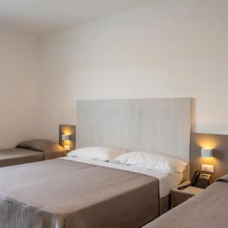 Hotel Settibi 20m Dalla 3*