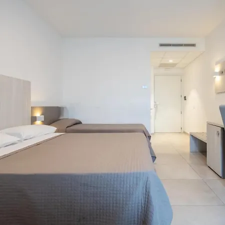 Settibi 20m Dalla 3* ג'וליאנובה